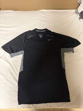 Nike Dri-Fit Shirt Small
